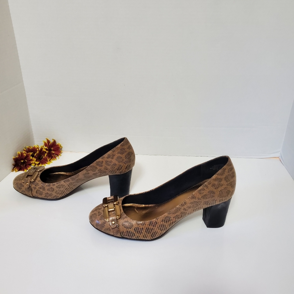 Anne Klein iflex "Fannon" Animal Print Fabric Pumps Block Heels, Size 7.5 - Picture 5 of 12